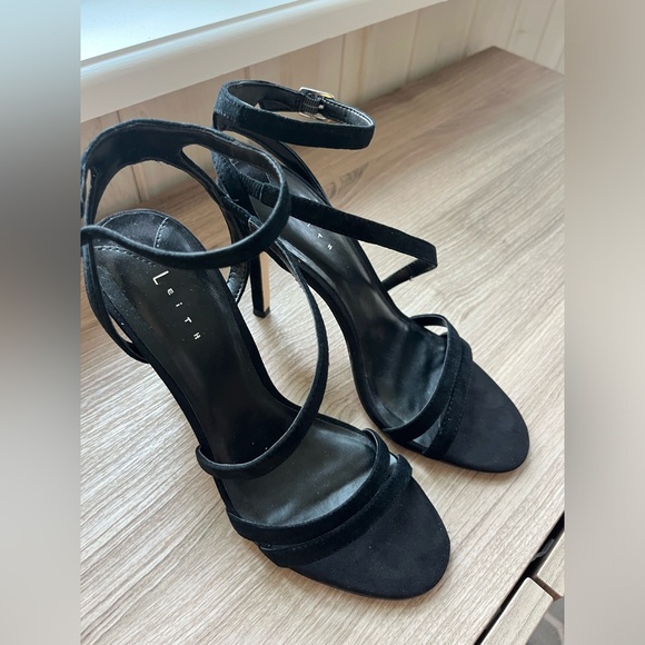 Leith Black Heels with Ankle Strap Detail - Picture 7 of 9